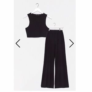 NWT  Black crop top and wide-leg pant set